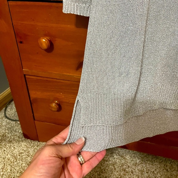 Sparkly Silver Top - Medium - Picture 3 of 5